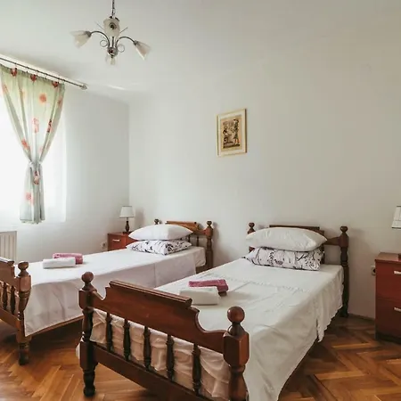 Estera, Makarska - Imotski *