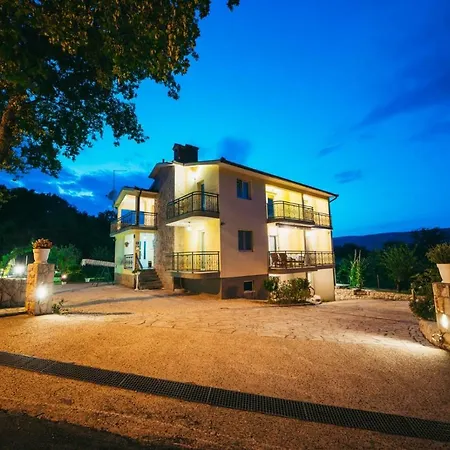 Estera, Makarska - Imotski *